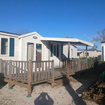 Mobil Au Castellas Marseillan Camping
